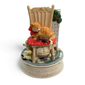 💚Vintage Music Box Porcelain “Twas Night Before Christmas” Cats Doll Mice Holly